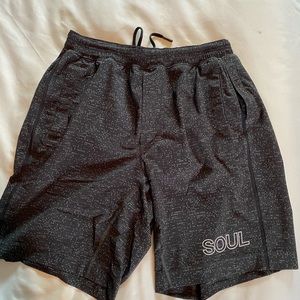 SoulCycle Men’s Lululemon pace breaker shorts M